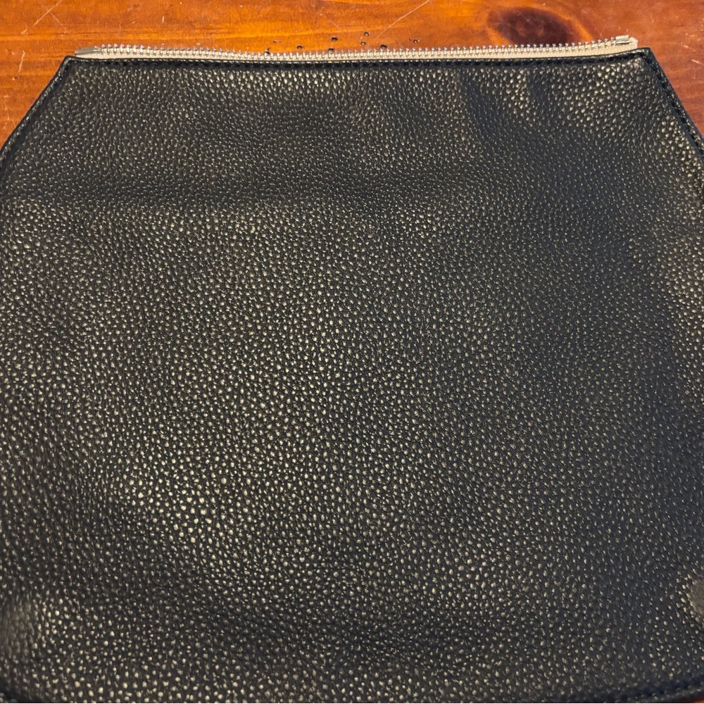Studio Thirty One Midnight Navy Pebble Flap